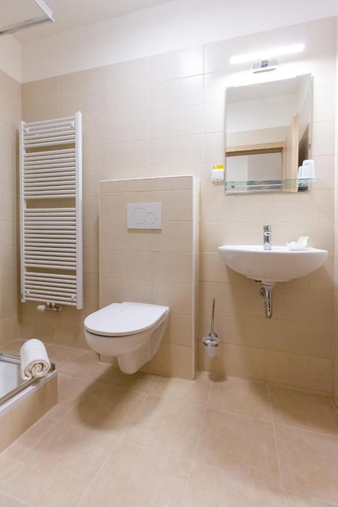 Hotel Ungar Svitavy Zewnętrze zdjęcie